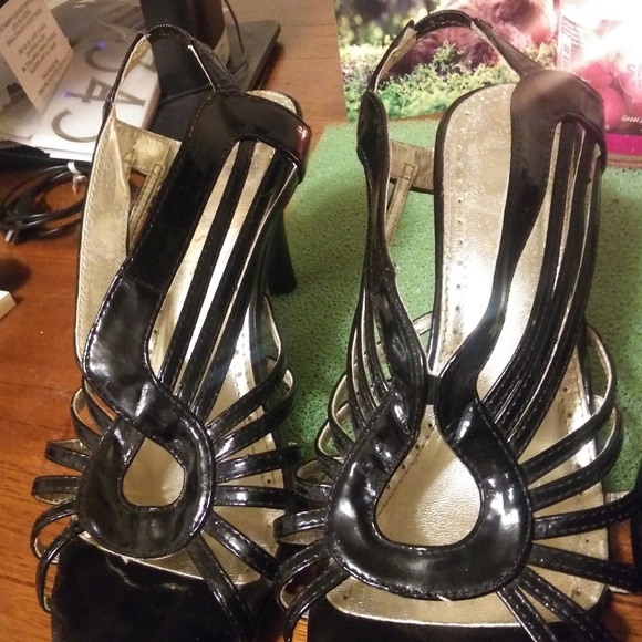 2 pair of Black heels - Picture 2 of 4